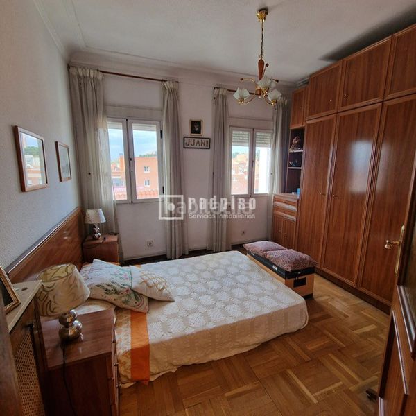 Foto d2d15c62-8f57-4452-9e98-5353824d16e3. Flat with heating in Numancia Madrid