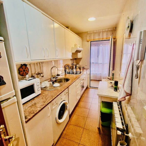 Foto 1127c5bf-c367-48b1-b4d9-b04217d23067. Apartament amb calefacció aparcament a Numancia Madrid