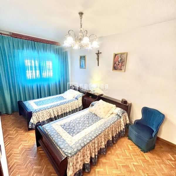 Foto 44d6b788-f182-404c-a50d-0ee80cd8ebaf. Flat with heating in Numancia Madrid