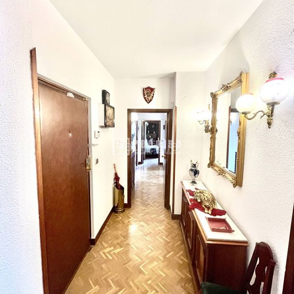 Foto 5a41dc0b-0925-4f8f-b7e0-f1d9ad98c27d. Flat with heating in Numancia Madrid
