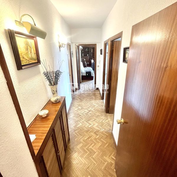 Foto af81bafb-3f40-452d-979a-6c56e0aa92c6. Flat with heating in Numancia Madrid