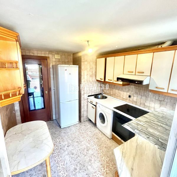 Foto 8623372f-557f-4db2-a82e-d1b96e563142. Flat with heating parking in Numancia Madrid