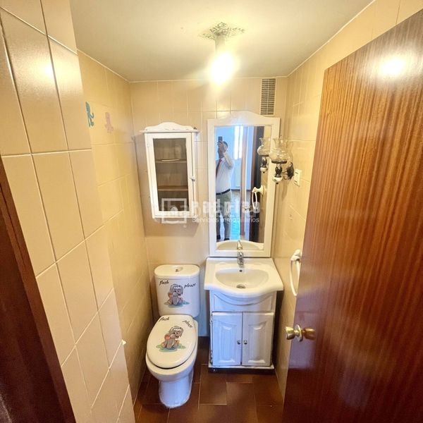 Foto 78710a8a-dd61-40e4-a813-bf3cece68137. Piso en Numancia Madrid