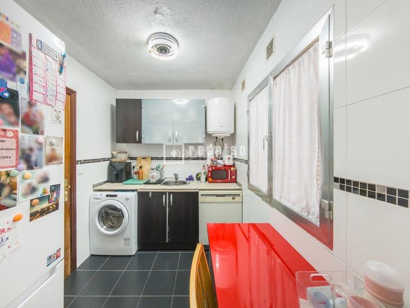 Foto a6cc2b4d-3c55-4b7a-b6b0-7471f9d58e9f. Pis amb calefacció a Parque Ondarreta-Urtinsa Alcorcón