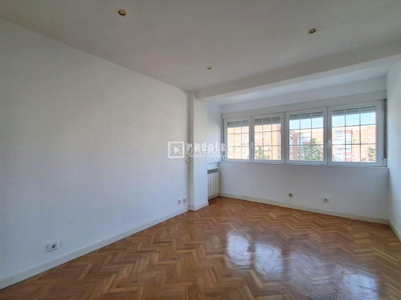 Foto ad1de2a5-6700-4c98-98aa-2c41ae8cb990. Alquiler piso no se atenderán llamadas telefónicas. en Alcorcón