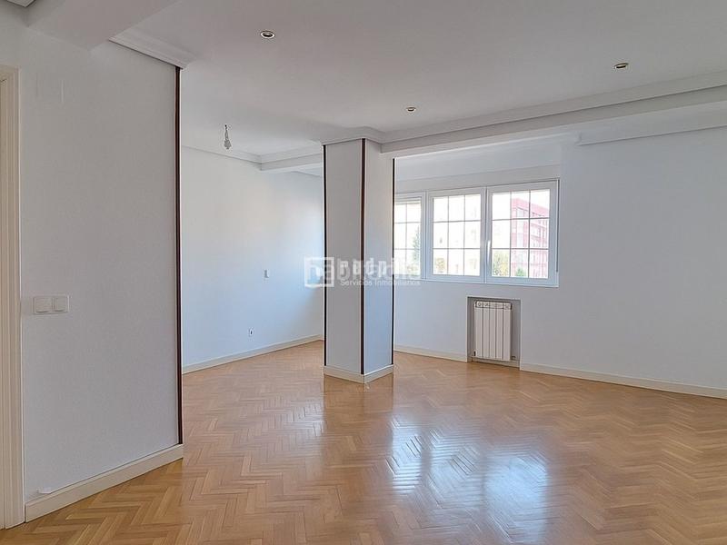 Foto 508f2a65-b1c0-425e-9a9b-be3d9346c177. Rent flat with heating parking in Parque Ondarreta-Urtinsa Alcorcón