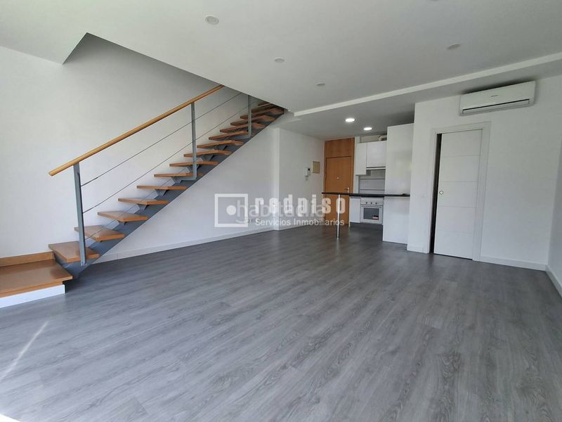Foto ff79a11b-8b9c-4f4a-89f4-674bc7c7945c. Miete loft mit heizung parking in Campodón-Ventorro del Cano Alcorcón