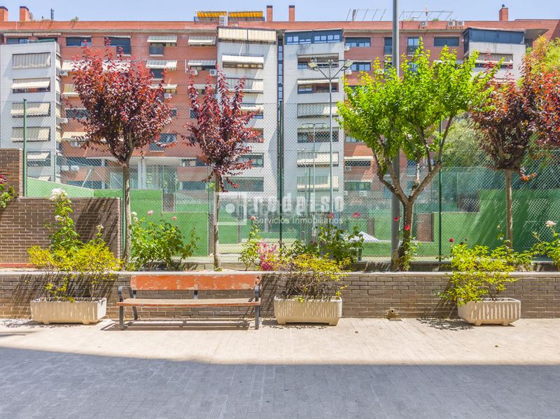 Foto 8a0aca59-9f88-4a66-8e15-a1b276208490. Appartamento con riscaldamento parcheggio in Parque Lisboa-La Paz Alcorcón