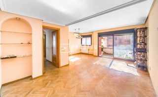 Appartamento in Parque Lisboa-La Paz. Redpiso ondarreta vende vivienda de 2 dormitorios en zona avda d