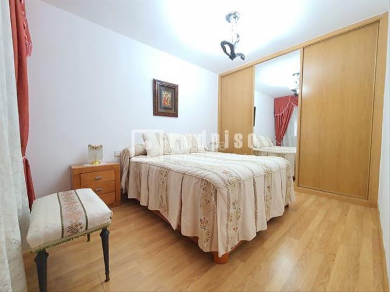 Foto ec3a0100-05db-49c2-9872-d400c2b5d511. Xalet amb calefacció a Sector 3 Getafe