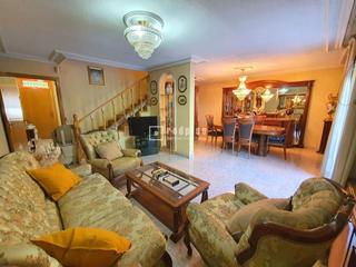 Chalet in Sector 3. Chalet en venta en sector 3