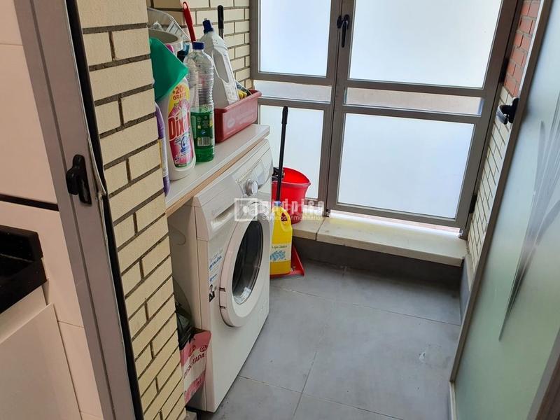 Foto 4a83024f-97f5-4cf6-af44-38d215ede16d. Pis amb calefacció aparcament piscina a Buenavista Getafe