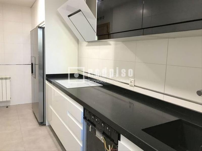 Foto 814fea2d-574f-48c5-9252-c5e57ec35d3d. Pis amb calefacció aparcament piscina a Buenavista Getafe