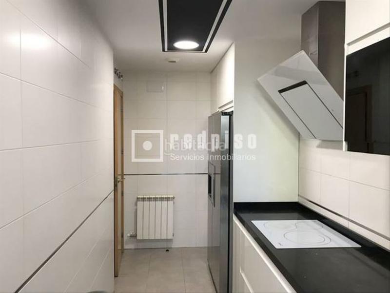 Foto f62d42eb-6fb2-492a-a346-3000fd2cc520. Pis amb calefacció aparcament piscina a Buenavista Getafe