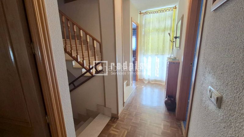 Foto 6313d09c-d856-49a0-930a-01794586942e. Chalet avec chauffage parking dans Sector 3 Getafe