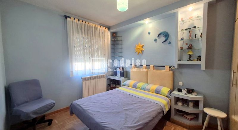 Foto 6757eaf5-fbe9-421b-841e-59d2462bf2c9. Chalet avec chauffage parking dans Sector 3 Getafe