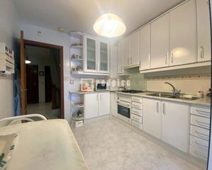 Chalet à Sector 3. Esplendido chalet de 286m2, 4 plantas, 4 dormitorios más 1 en pl