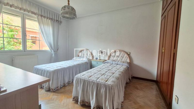 Foto 76f98ae2-a9bd-45dd-8a07-52ca6192897a. Xalet amb calefacció aparcament a Sector 3 Getafe