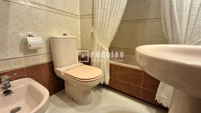 Foto e61b202d-e96a-474c-a174-645bbb5fcf46. Xalet amb calefacció aparcament a Sector 3 Getafe