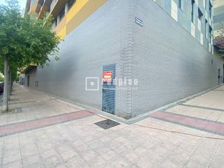 Miete Geschäftsraum in Buenavista. Local en esquina en la zona del barrio de buenavista de 120m2 en