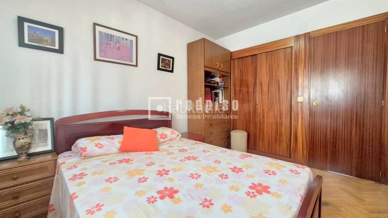 Foto 51d43a99-9b87-46cf-af41-d6194b88599e. Chalet avec chauffage parking dans Sector 3 Getafe