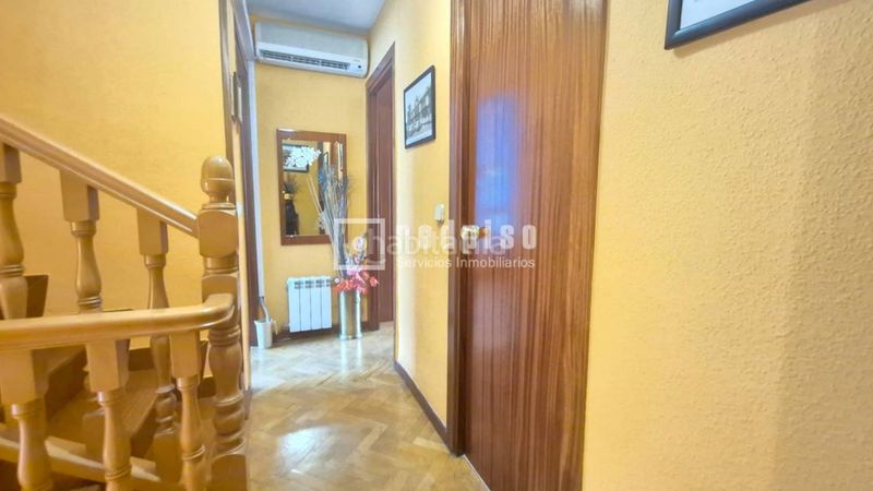 Foto 7627186f-23b2-4f0f-9c75-ecdd6005138e. Chalet avec chauffage parking dans Sector 3 Getafe