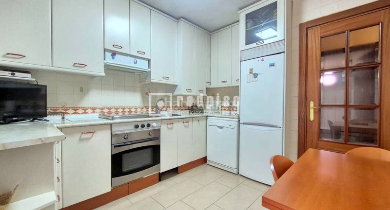 Foto 80148d37-7f3e-4722-b048-3b79434becf4. Chalet avec chauffage parking dans Sector 3 Getafe