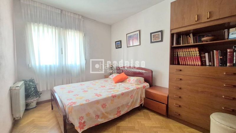 Foto d888b0af-4f23-4c63-977a-6cddc4581112. Chalet avec chauffage parking dans Sector 3 Getafe