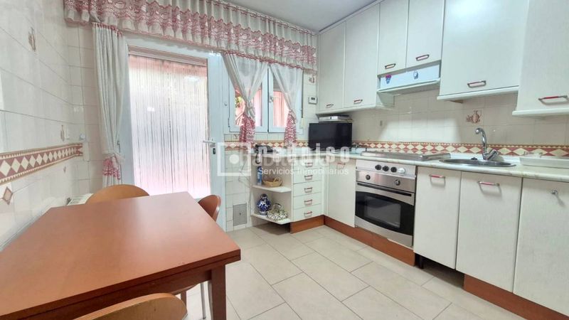 Foto dec4bdf0-8bb7-489b-bffb-65a0c983fa10. Chalet avec chauffage parking dans Sector 3 Getafe