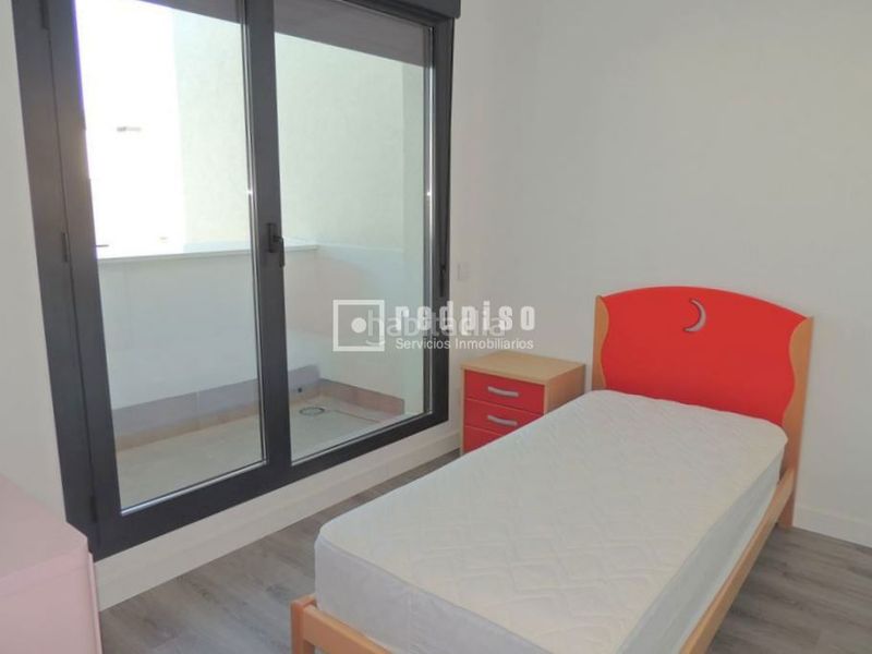 Foto 2aadd90e-365a-4200-8577-9d6e7addaf69. Chalet mit heizung parking in Buenavista Getafe
