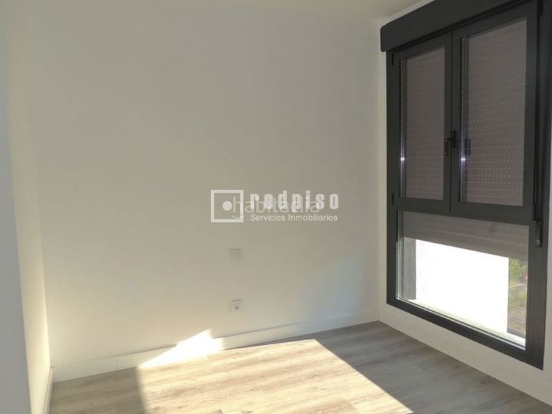 Foto 6a37c0e5-c81d-421b-b52b-26090f6a9fe8. Chalet mit heizung parking in Buenavista Getafe