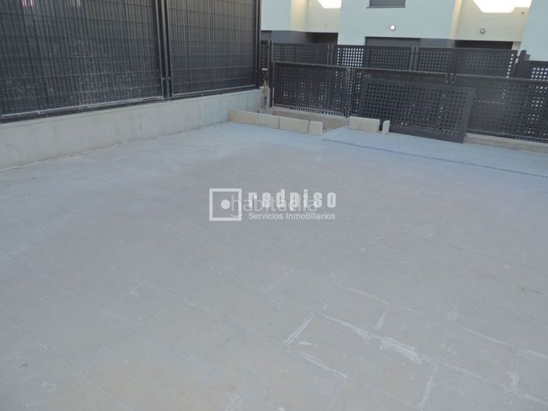 Foto 6b3549b0-bd93-49fb-aecb-3ae54667b50a. Chalet mit heizung parking in Buenavista Getafe