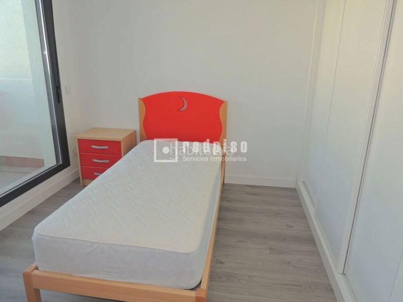 Foto b87a22fd-4f5d-4f38-9b5c-ab27eaa5b918. Chalet mit heizung parking in Buenavista Getafe