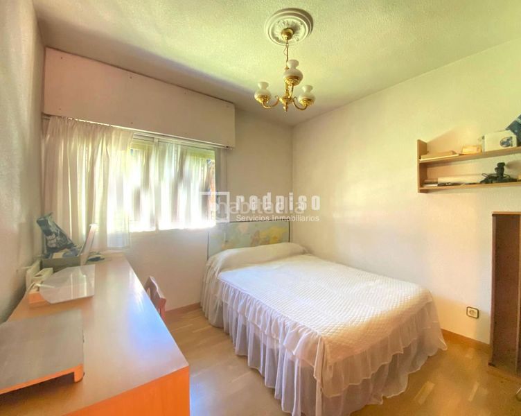 Foto 3bf771d0-a85d-4ca3-b970-e153855c77a8. Chalet avec chauffage parking dans Sector 3 Getafe