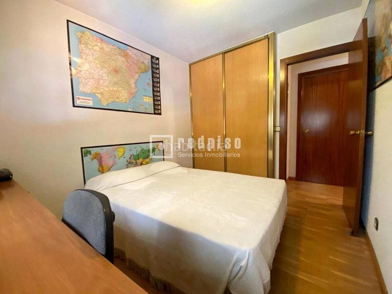 Foto 88e81b2a-c66f-41f5-b68f-4ceb8d4f941e. Chalet avec chauffage parking dans Sector 3 Getafe