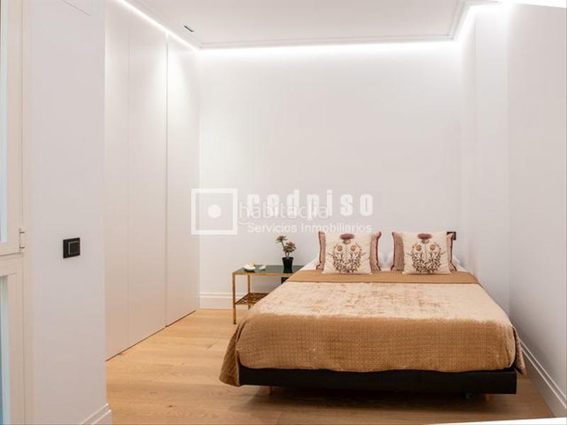 Foto 1b37d697-67ce-411e-bd05-94c89a19deb4. Etagenwohnung mit heizung in Ibiza Madrid