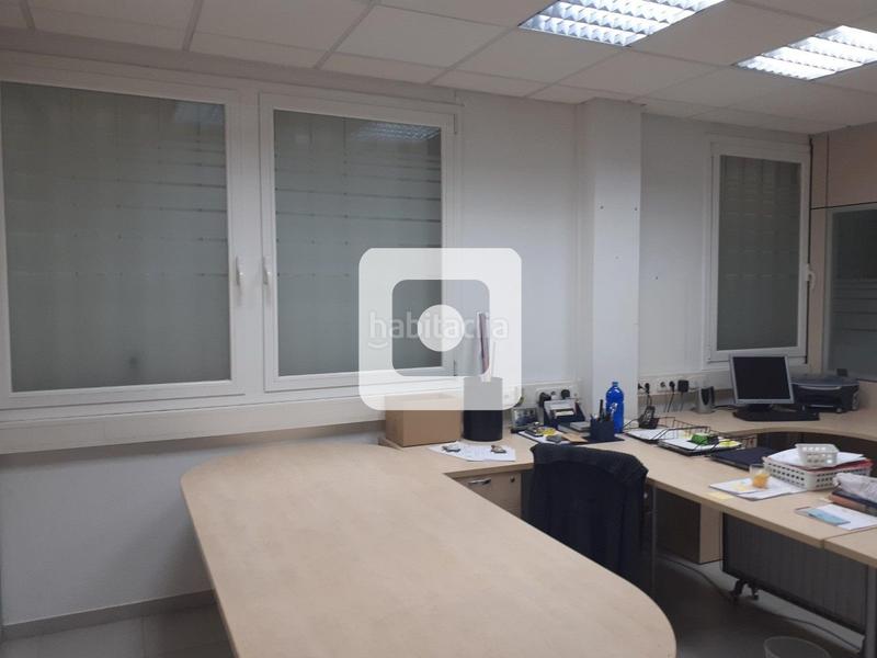 Foto b71dd317-c249-400a-a978-b7e90fce602b. Rent office space in Torrent d'en Pere Parres Terrassa