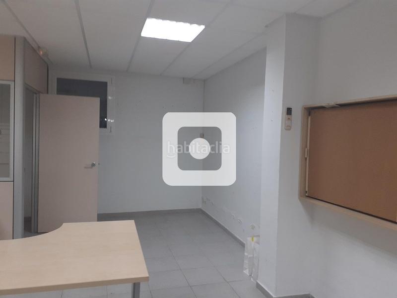 Foto d8c89ae9-6f22-4e6a-8435-2ec603e51ec4. Rent office space in Torrent d'en Pere Parres Terrassa