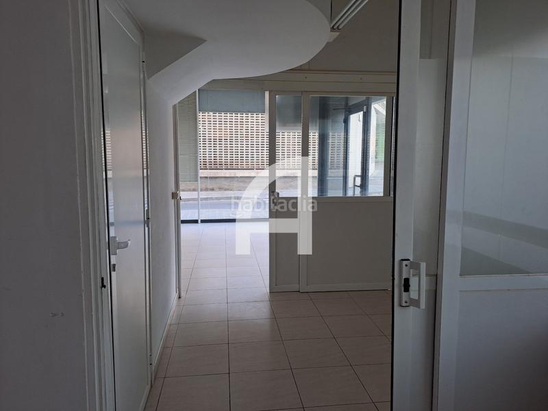 Foto 246f90db-0614-4646-ab45-41f9512c3340. Affitto locale commerciale in La Maurina Terrassa