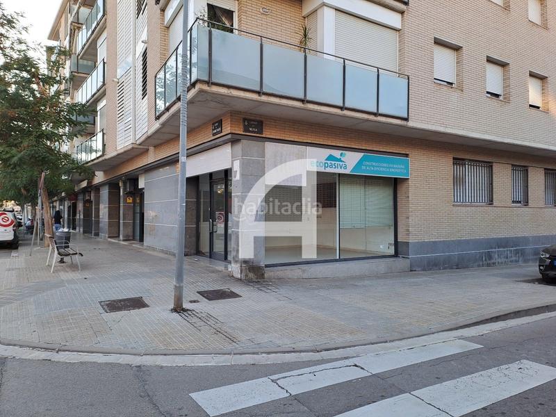 Foto 2d96e8a7-1076-4f1c-8424-a57768ad6e6f. Alquiler local comercial local esquinero en alquiler en c. infant martí, en Terrassa