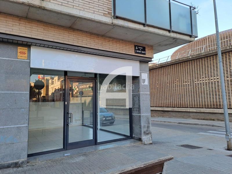 Foto 976b2a9e-f250-4374-987b-d0eabc172419. Alquiler local comercial local esquinero en alquiler en c. infant martí, en Terrassa