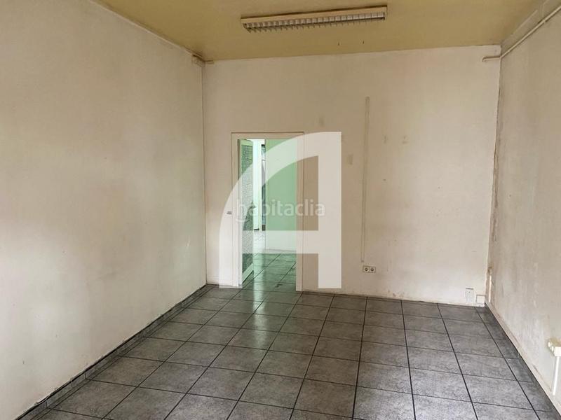 Foto 9656e42b-bdb4-4db4-9db6-7f5982dcddf9. Lloguer local comercial a Torrent d'en Pere Parres Terrassa