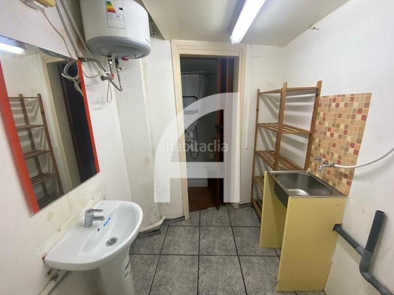 Foto be201c60-1096-4241-b9b3-f1f075af69d8. Location local commercial dans Torrent d'en Pere Parres Terrassa