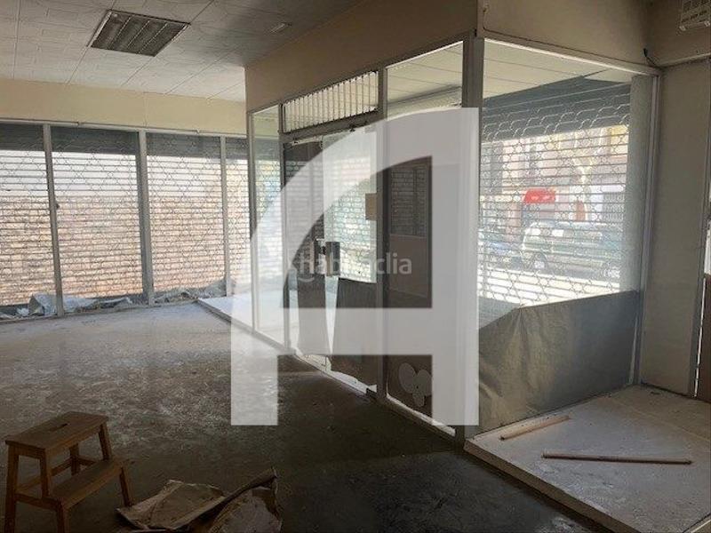 Foto a6cc4a0c-3ef6-44ae-afd4-e33f75b5fe34. Location local commercial dans Vallparadís - Antic Poble de Sant Pere Terrassa