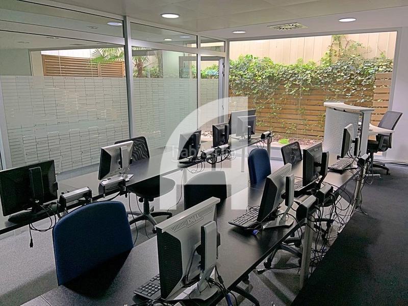 Foto 3d8b68a8-cb5f-4603-9b02-b043d35887c8. Alquiler local comercial  en el centro en Terrassa