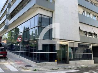 Lloguer Local Comercial  Vinyals. Local comercial en el centro de terrassa