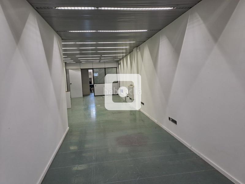 Foto 1895e312-24af-40d8-8fd3-95a865646e94. Alquiler local comercial local de alquiler en Barri del Centre Terrassa