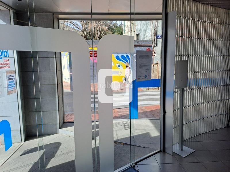 Foto a7990c47-2c66-4b9f-816a-7e57f20496d3. Location local commercial dans Barri del Centre Terrassa