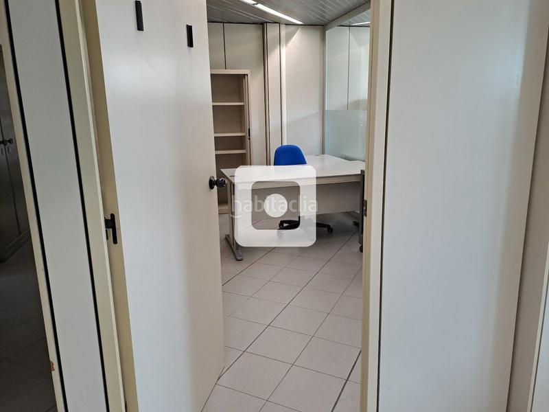 Foto ccbde86b-910f-486f-bd71-73c5f81206e6. Rent business premise in Barri del Centre Terrassa