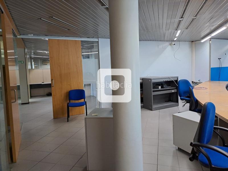 Foto e9c30db1-c9e2-461c-aaae-a4804644cf75. Rent business premise in Barri del Centre Terrassa